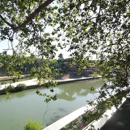 Apartment La Tua Casa A Trastevere Rom